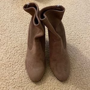 Wishbone suede sock boots
